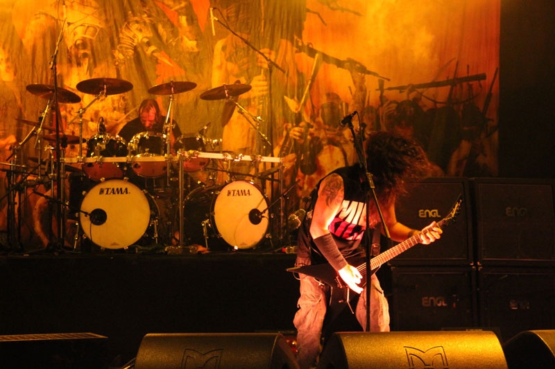 Auch mit geborgtem Equipment eine absolute Macht. – Kreator