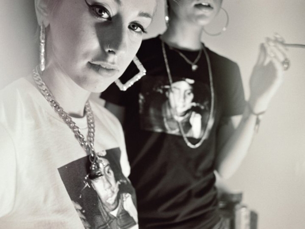Kreayshawn – Mit Ghetto-Klunker und Nerdbrille. – Weed am Morgen vertreibt Kummer und Sorgen...