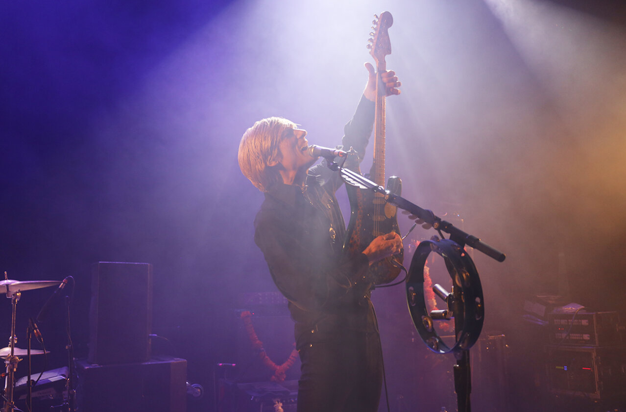 Die beste Hippie-Band des Britpops live! – Plötzlich traf in der Traktorstrahl. Kula Shaker.
