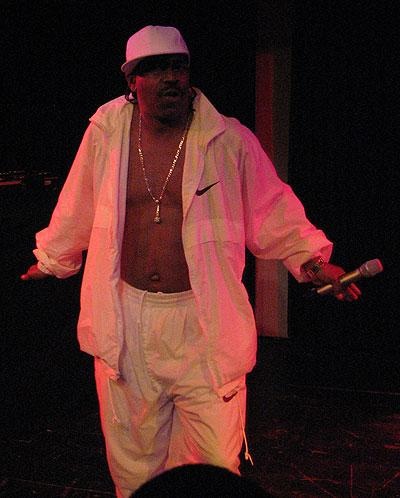 27 Jahre nach der Unterzeichnung des ersten Majorlabel-Vertrags eines Rappers lässt Kurtis Blow die Old School wieder aufleben. – "...these are the breaks."