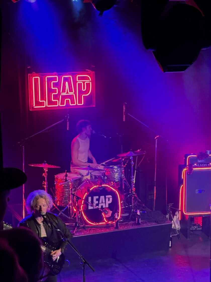Abriss zwischen Emo und Indie. – LEAP.