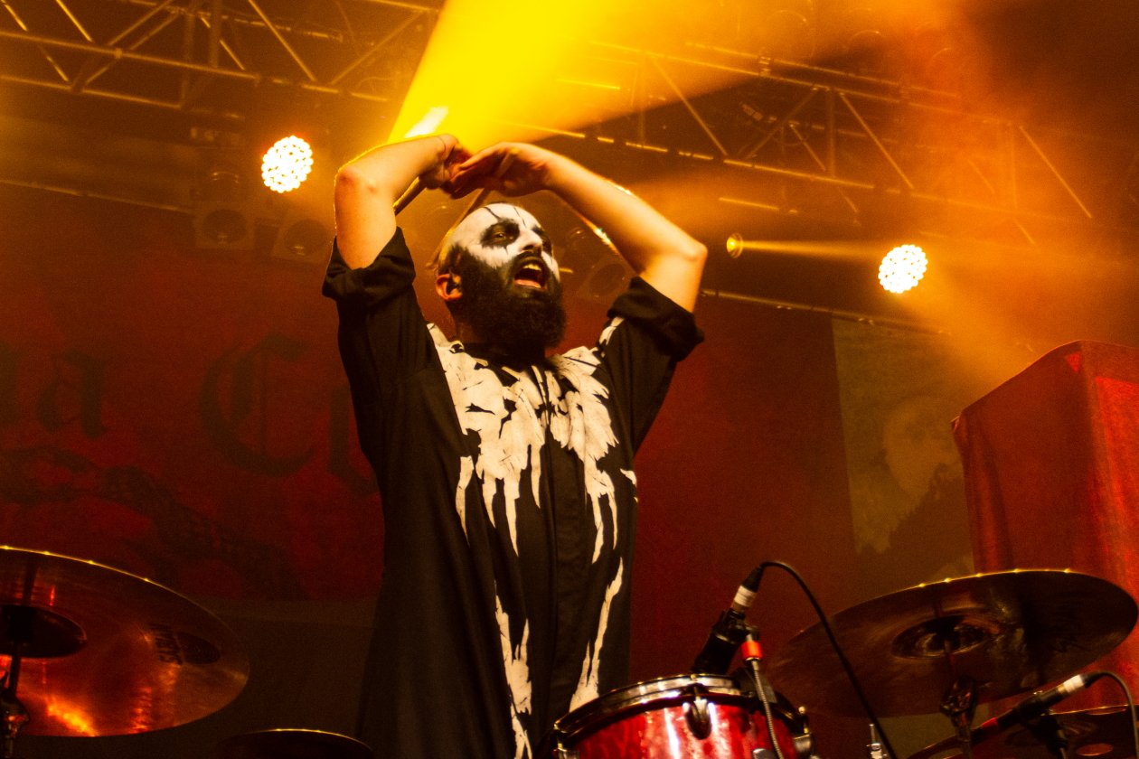 Lacuna Coil präsentieren "Black Anima" live. – Mit "Black Anima".