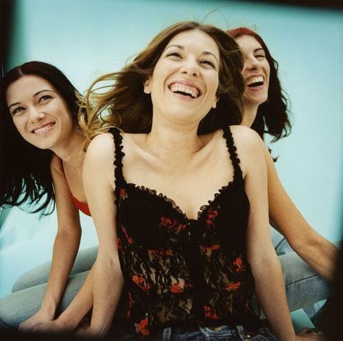 Las Ketchup – Die schönsten Pressefotos der drei Schwestern. – 