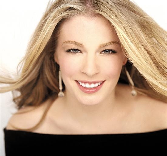 LeAnn Rimes – Die blonde Schönheit wird erwachsen ... – zum