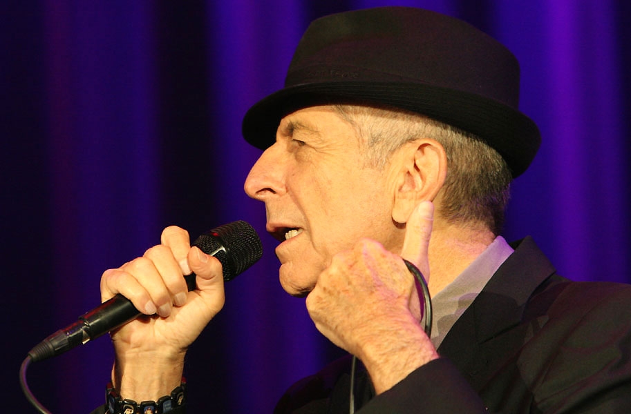 Gäsenhaut pur in der Schleyerhalle - und das drei Stunden lang. – Leonard Cohen.