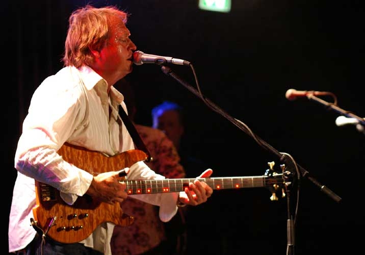 Level 42 – Bei den Jazz Open ließen Mike King und Co. die Funk-Sau raus. – 