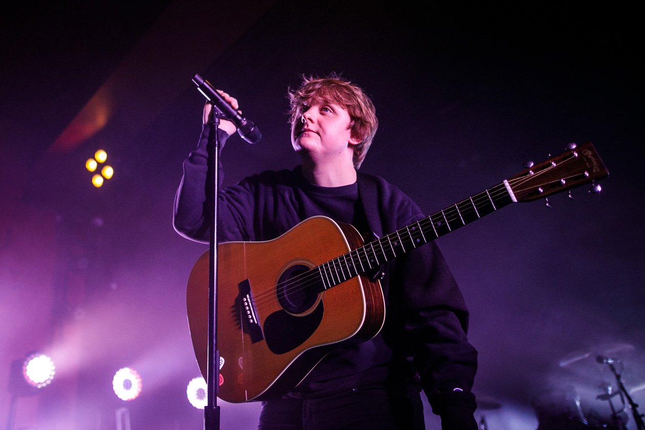 Der schottische Singer/Songwriter auf Deutschland-Besuch. – Lewis Capaldi.