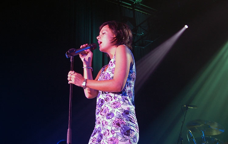 Lily Allen zu Gast im E-Werk in Köln. – Ihre Musik ...