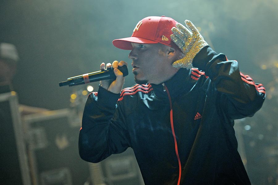 Limp Bizkit – Fred Durst und Co. in alter Frische. – Fred Durst beim Opener "Gold Cobra".