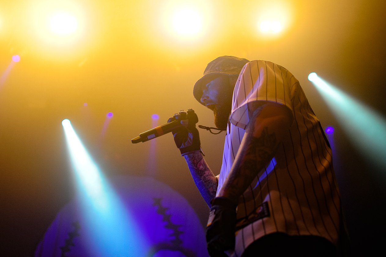 Limp Bizkit – Als wäre kein Tag veragangen: Fred Durst, Wes Borland und Co. räumen ab. – Fred Durst in Zürich 2016.