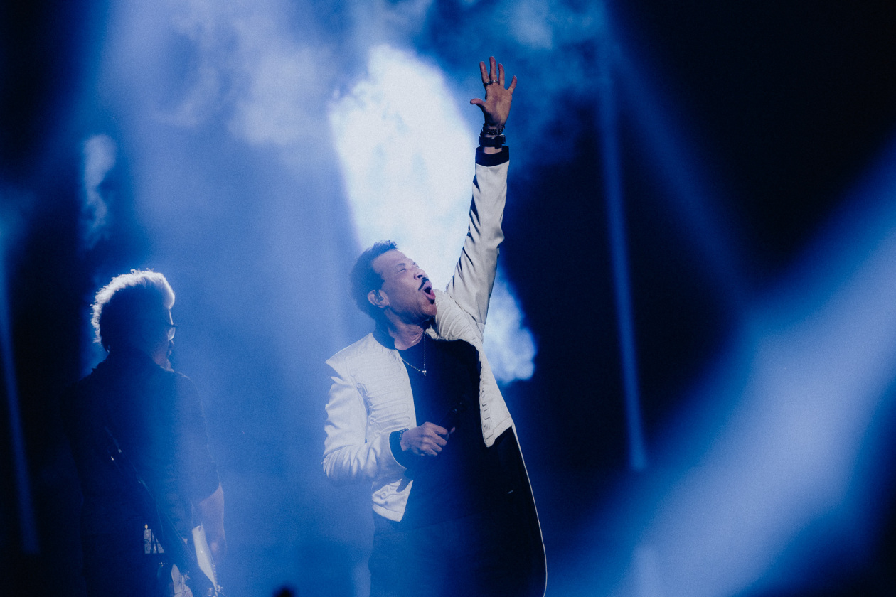 Lionel Richie – Lionel Richie.