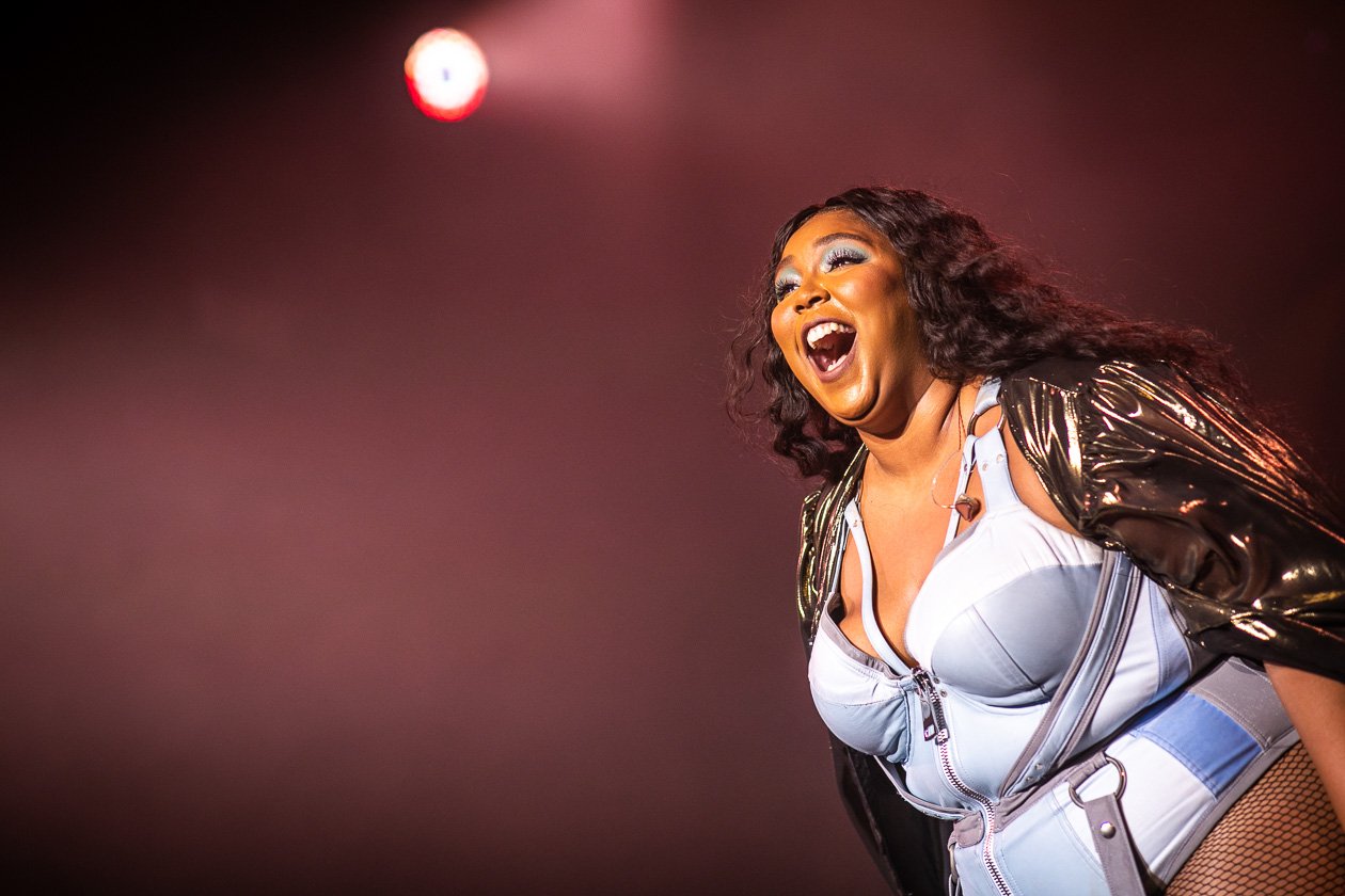 Die Rapperin und Aktivistin 2019 mit dem Album "Cuz I Love You" on tour. – Lizzo.