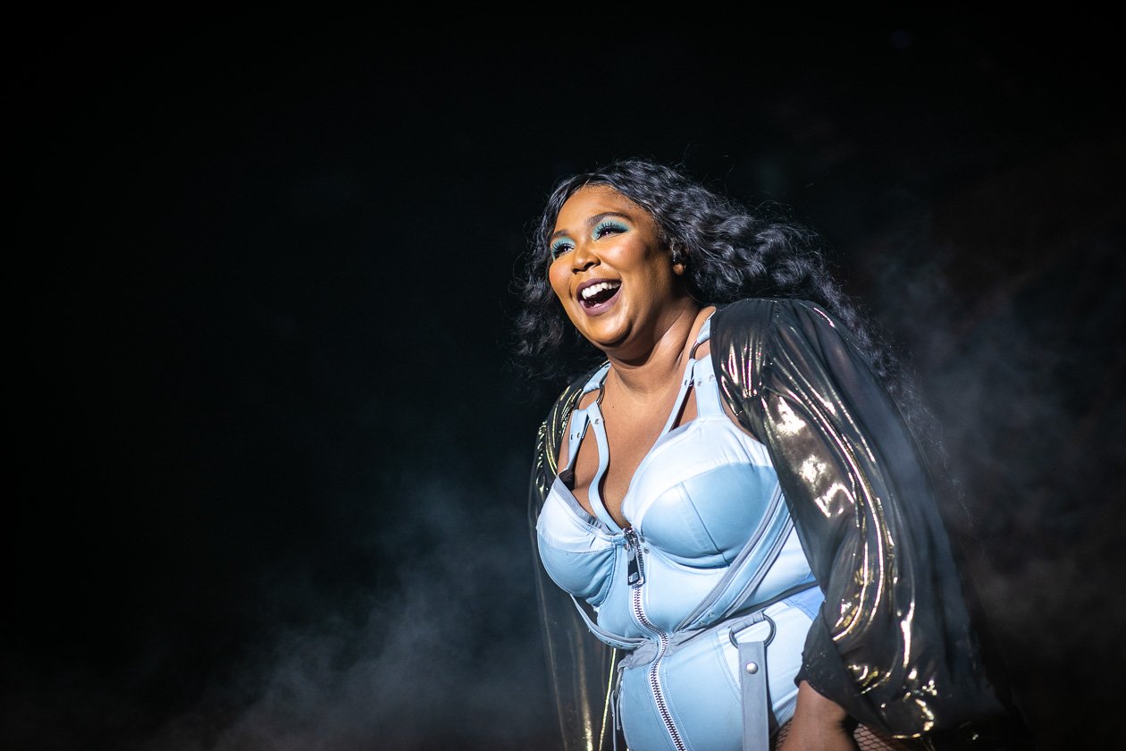Die Rapperin und Aktivistin 2019 mit dem Album "Cuz I Love You" on tour. – Lizzo.