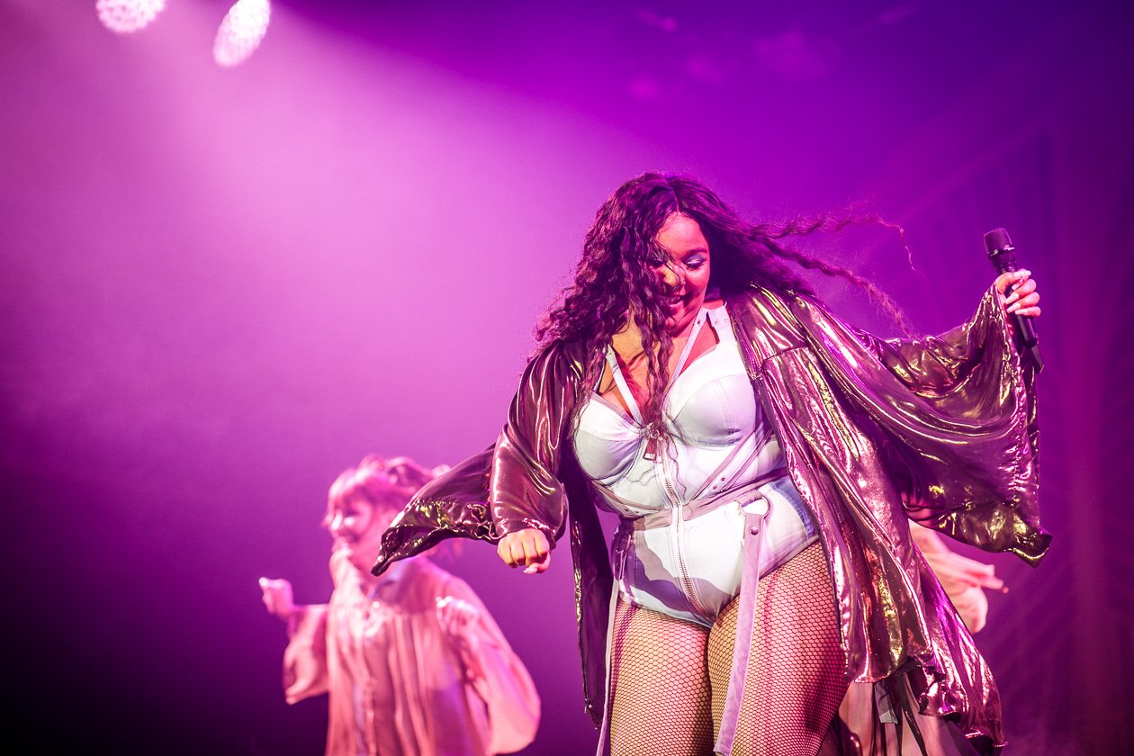 Die Rapperin und Aktivistin 2019 mit dem Album "Cuz I Love You" on tour. – Lizzo.