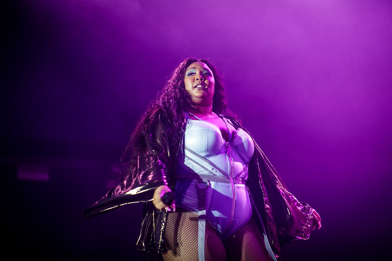 Die Rapperin und Aktivistin 2019 mit dem Album "Cuz I Love You" on tour. – Lizzo.