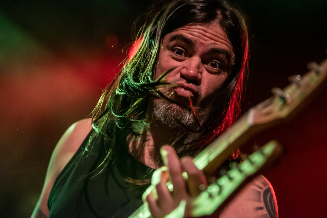 Bluesrock und einnehmende Bühnenpräsenz: Support für Nazareth. – Lord Bishop Rocks.
