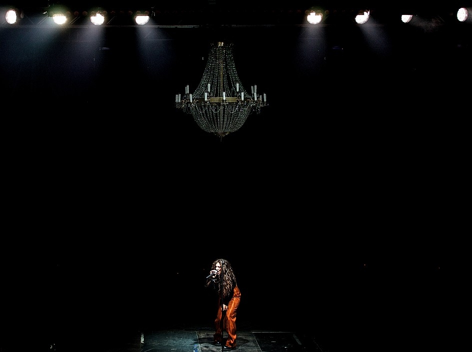 Lorde – Bezaubernd cool - die Neuseeländerin in der Hauptstadt. – We call it royal.