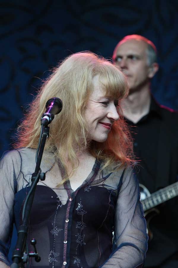 Loreena McKennitt – Auf der Freilichtbühne beeindruckte die Kanadierin ihre Fans. – 