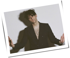 Low Cut Connie
