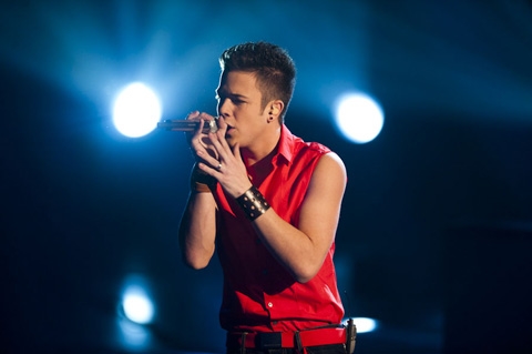 Luca Hänni – Unter den letzten 16 Kandidaten der 9. Staffel. – DSDS 2012 - 2. Live-Show.