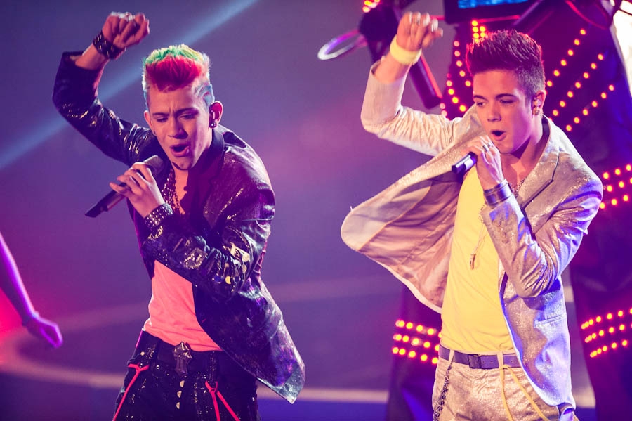 Daniele Negroni vs Luca Hänni. – DSDS 2012 - Das Finale.