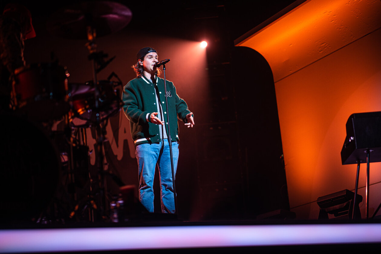 Von der Künstlerkommune auf die Bretter, die die Welt bedeuten: Lukas Forchhammer und Band. – Lukas Graham.