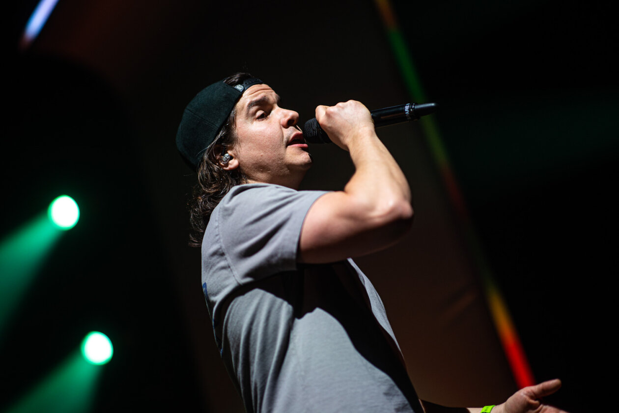 Von der Künstlerkommune auf die Bretter, die die Welt bedeuten: Lukas Forchhammer und Band. – Lukas Graham.
