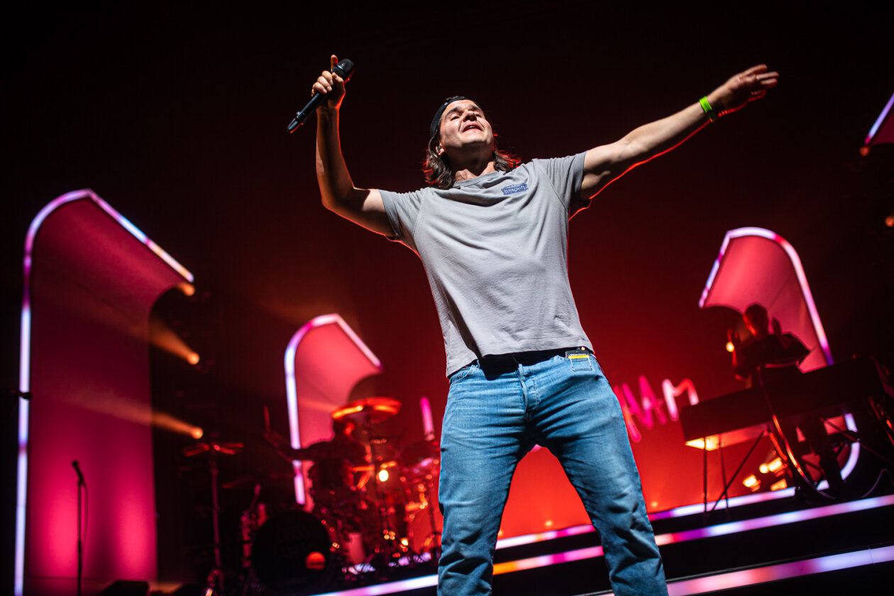 Von der Künstlerkommune auf die Bretter, die die Welt bedeuten: Lukas Forchhammer und Band. – Lukas Graham.