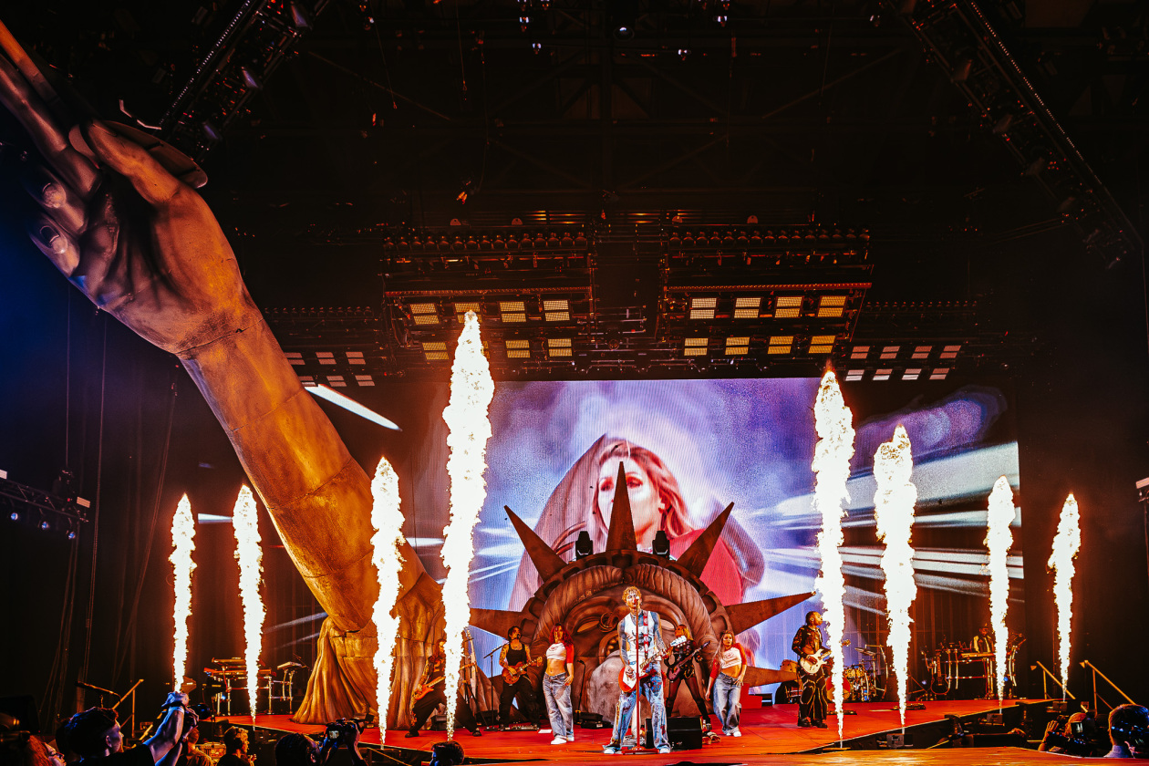 Machine Gun Kelly – Fire!
