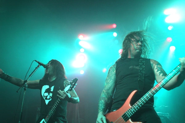 Machine Head – Trotz/wegen wechselnder Gitarristen war der Auftritt erst richtig interessant. – 