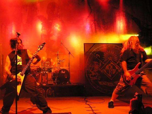 Machine Head waren ein würdiger Headliner für den Sonntag Abend. – 