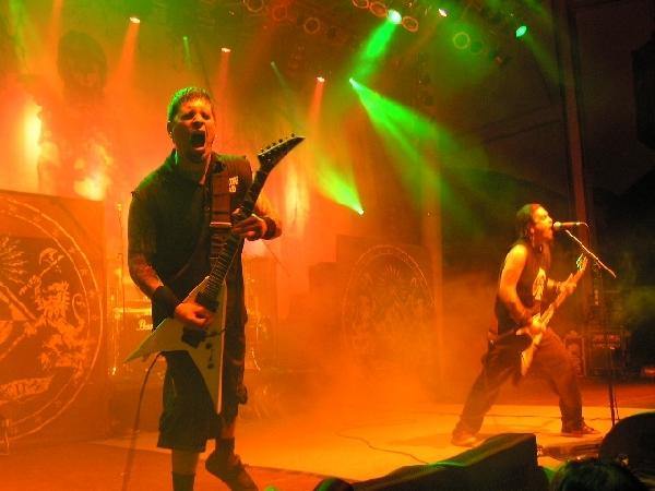 Machine Head waren ein würdiger Headliner für den Sonntag Abend. – 