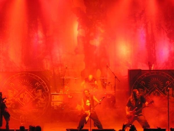 Machine Head waren ein würdiger Headliner für den Sonntag Abend. – 