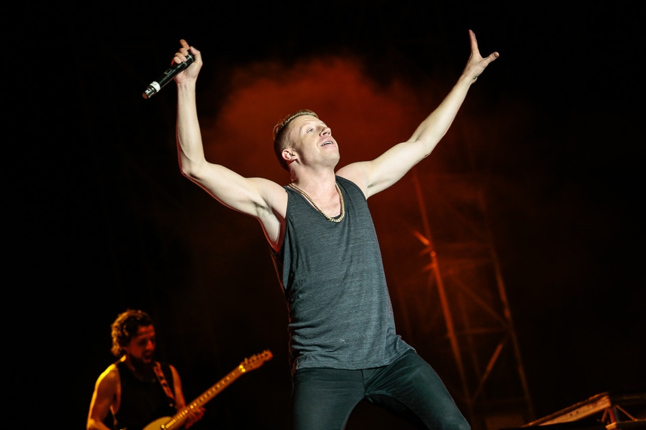Mit Ryan Lewis in der Headliner-Position. – ... für Macklemore.
