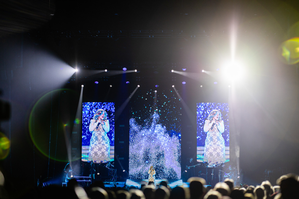 Mit dem immer noch aktuellen Album "Nur Liebe" auf Tournee. – Maite Kelly.