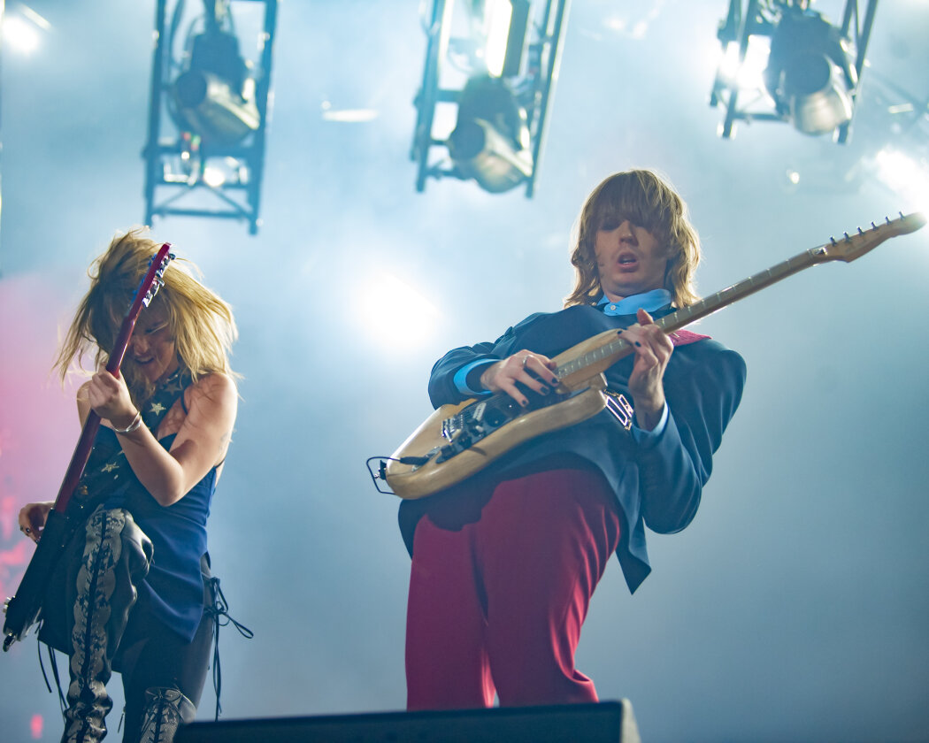 Die halbe Welt feiert sie: In der Hauptstadt macht die italienische Rockband ihrem Ruf alle Ehre. – Måneskin.