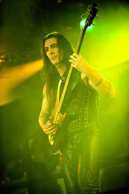 Manowar – ... ansonsten scheinen die Metaller nichts verlernt zu haben.