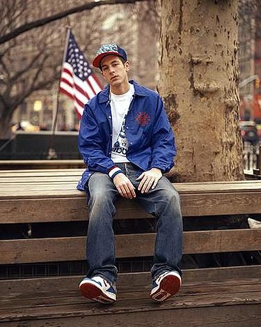 Mark Ronson – Der DJ von P. Diddys Promi-Partys trumpft auf. – An American Boy!