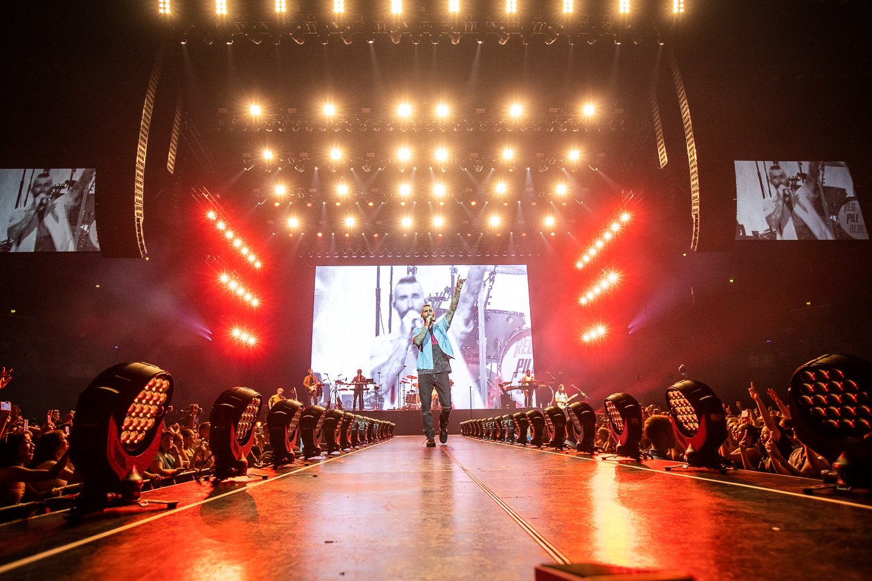 Der " Red Pill Blues" am Rhein. – Maroon 5.