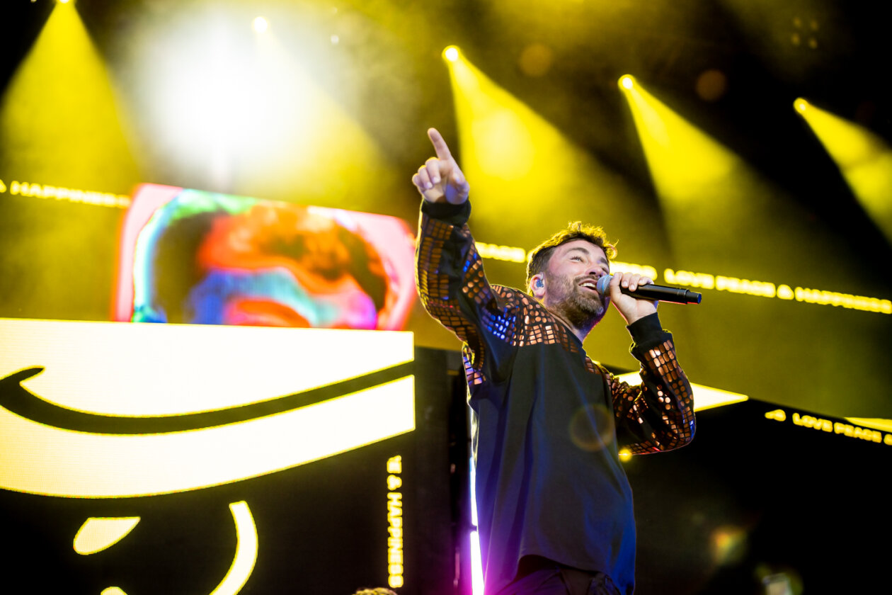 Ein Rostocker in Hamburg: 15.000 wollen Marteria auf seiner "Vollkontakt"-Tour sehen. – Marteria.