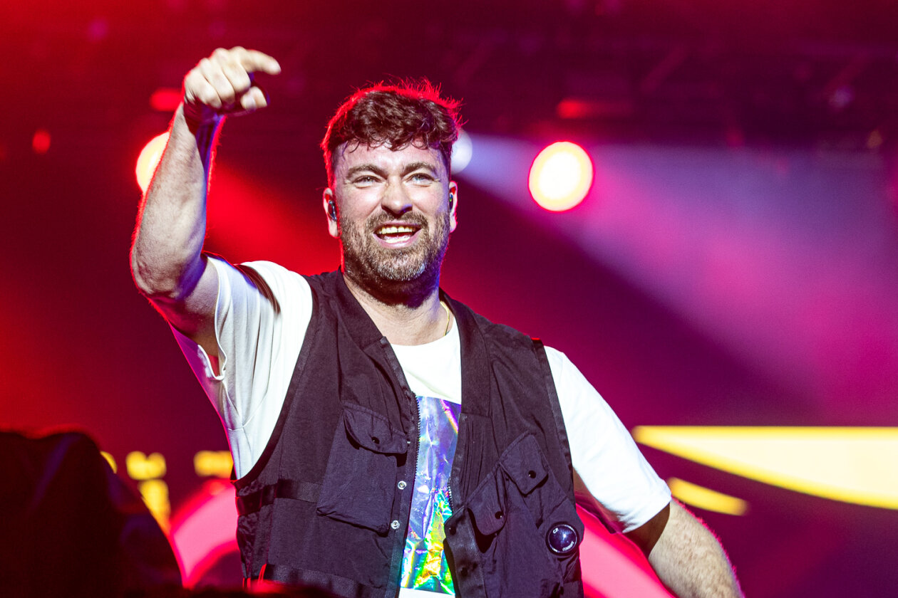 "Wir sind der Ring!” Bei Marterias Gig brannte die Hütte vor der Bühne. – Marteria.