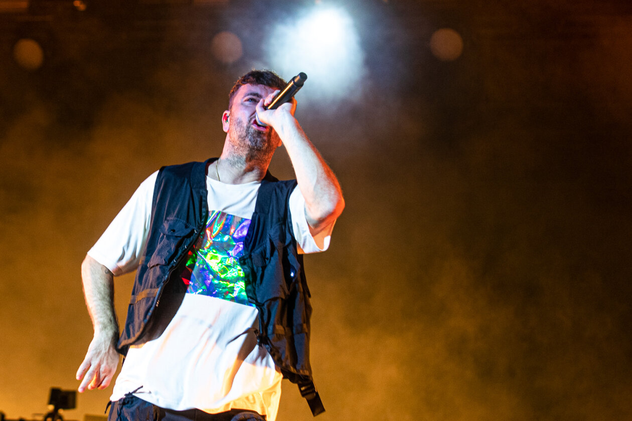 "Wir sind der Ring!” Bei Marterias Gig brannte die Hütte vor der Bühne. – Marteria.