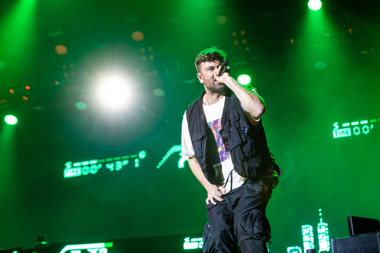 "Wir sind der Ring!” Bei Marterias Gig brannte die Hütte vor der Bühne. – Marteria.