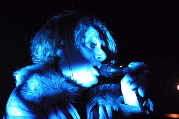Martin L. Gore – Der DM-Songwriter in finsteren Shots. – 