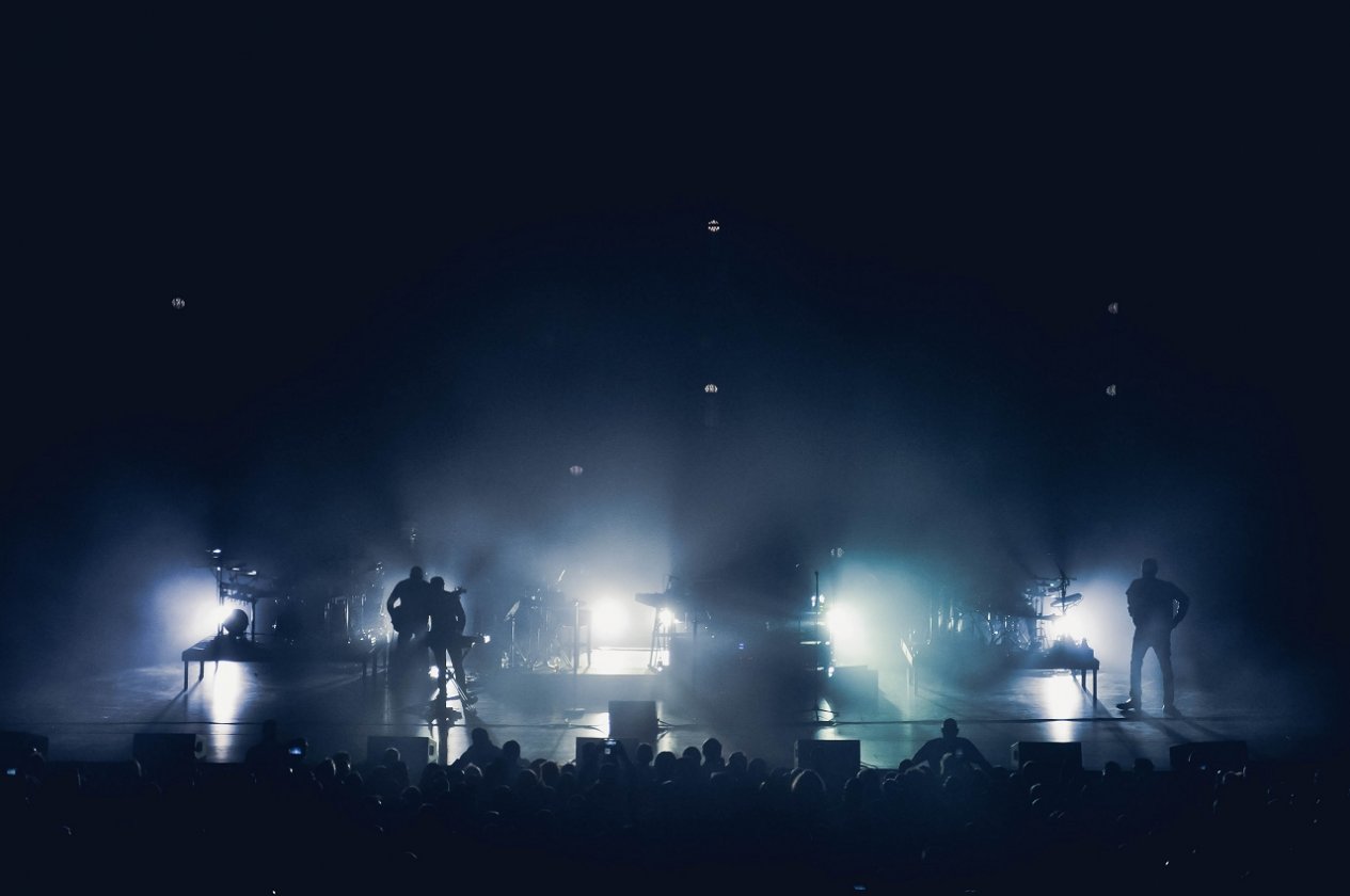 21 Jahre Mezzanine. Mit allen Gästen. – Massive Attack.