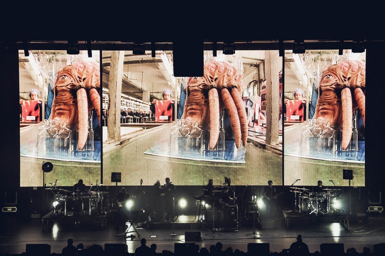 21 Jahre Mezzanine. Mit allen Gästen. – Massive Attack.