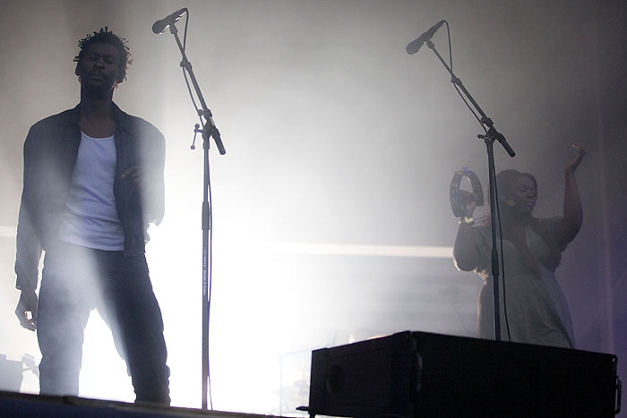 Massive Attack live bei Music Unlimited in Köln. – Massive Attack live auf dem Domplatz Köln
