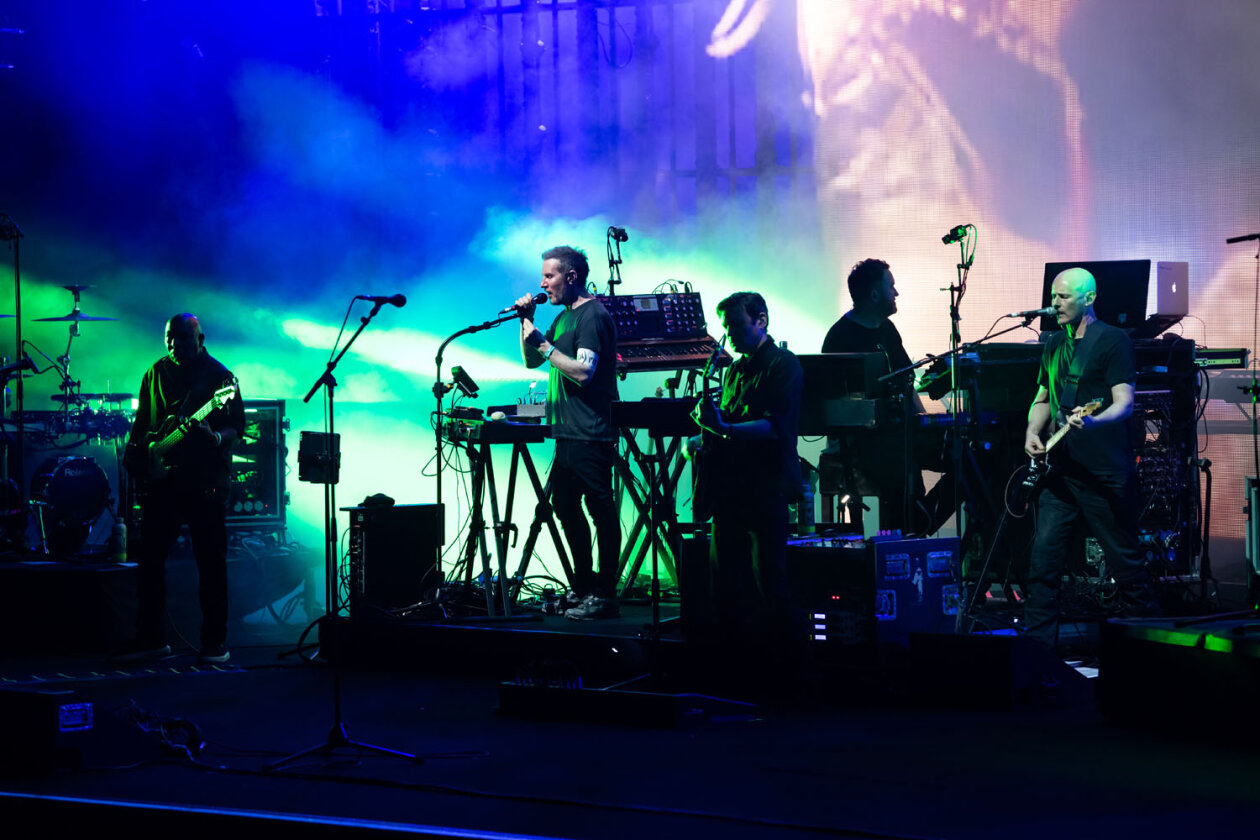 Massive Attack – Massive Attack.