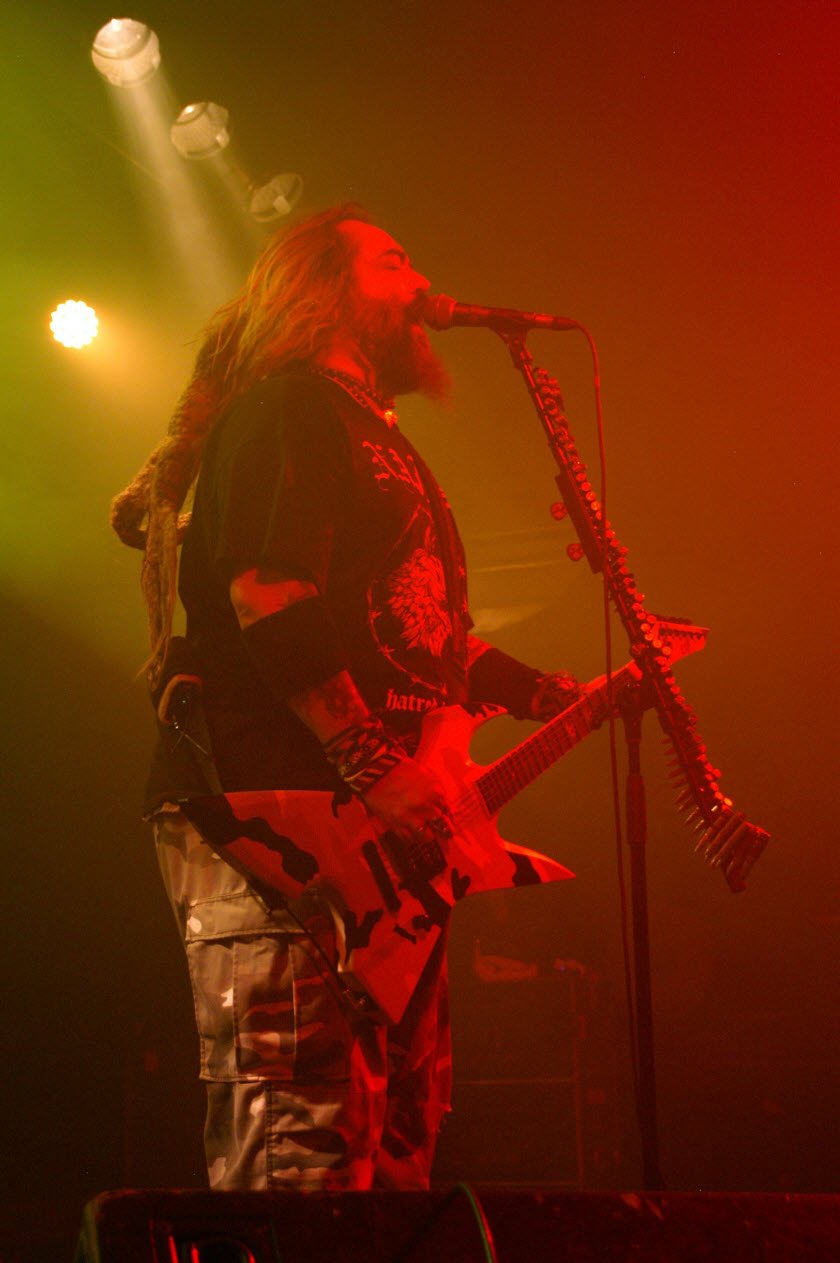 Max & Igor Cavalera – Max und Igor führen das legendäre Sepultura-Album "Roots" komplett auf. – Im Münchener Backstage.