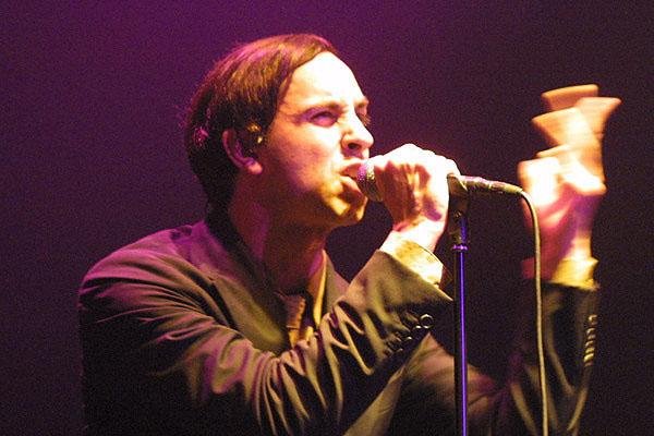 Maximo Park – Son Of A Preacher Man. – 
